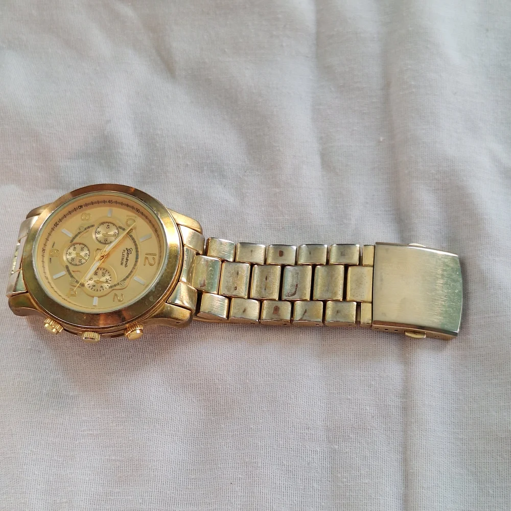 Gold tone Men's Watch